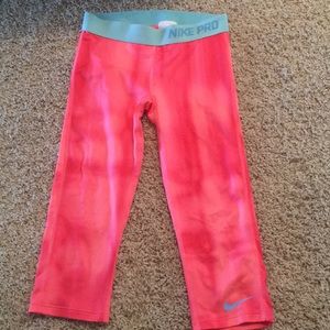 Nike pro girls leggings